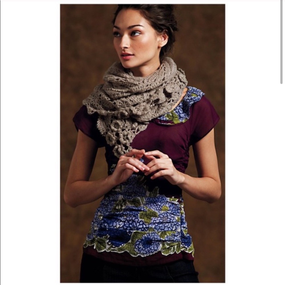 Anthropologie We Love Vera Ruched Hydrangea Top
